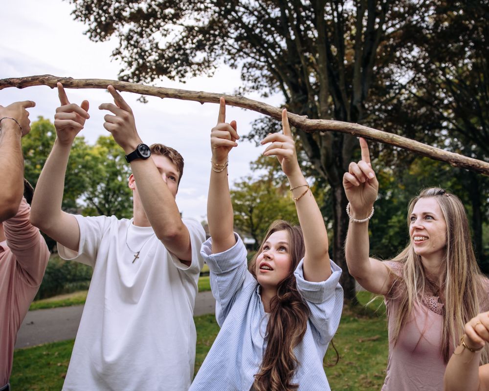 Stichting Born2B - voor jongeren in de Hoeksche Waard